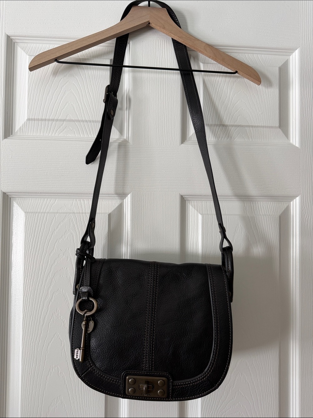 Fossil Black Leather Saddle Satchel with Key Charm